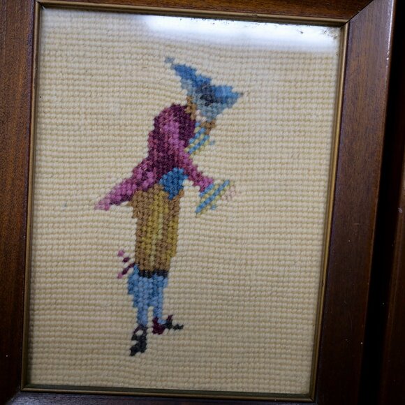 2 Vintage Framed Petite Needlepoint Man Woman Colonial Courting Pair 6.5" x 8" - Picture 5 of 8